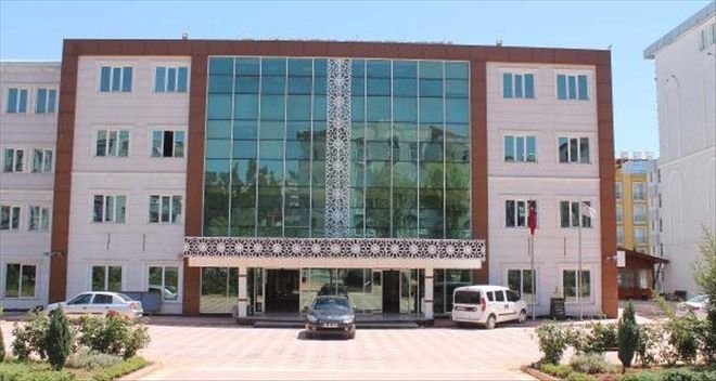 ADIYAMAN´DA 7 OKUL,11 DERNEK VE 1 VAKFA KAYYUM ATANDI