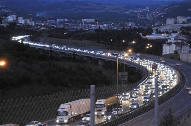 BAYRAM TATİLİNDEN DÖNÜŞ ÇİLESİ BAŞLADI