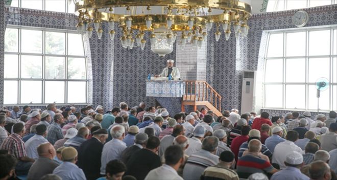 SİNCAN BELEDİYESİ DEMOKRASİ ŞEHİTLERİ İÇİNMEVLİD-İ ŞERİF OKUTTU