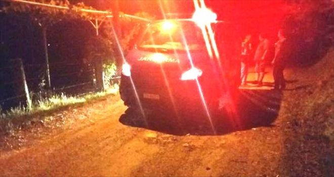 Mahalleli, Adil Öksüz´ün Arandığı Yayladan Gelen 2 Kişiyi Tartakladı