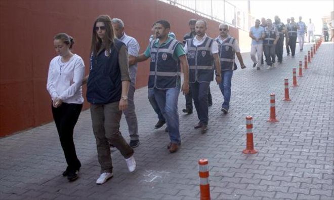 Darbe Gecesi Yakıt Satmayan 6 Petrol Şirketinin 9 Yetkilisi Mahkeye Gönderildi