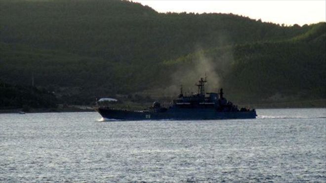 RUS SAVAŞ GEMİSİ EGE´YE AÇILDI