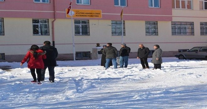 Kız öğrenci pansiyonunda feci ölüm