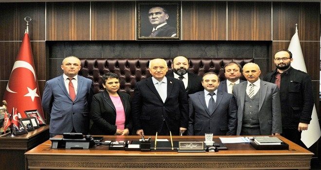  Ankara Burdurlular Derneği, Yaşar´ı makamında ziyaret etti
