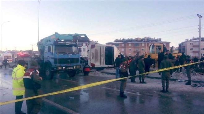 Korkunç kaza; Ölü ve yaralılar var