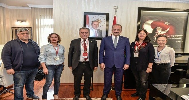 Mamak canlı duyarlılığında örnek teşkil ediyor