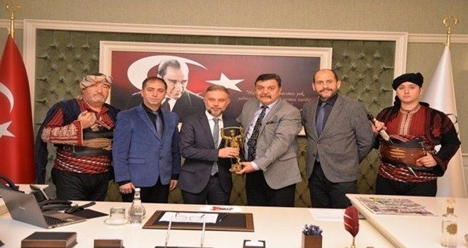 Seymenlerden Ertürk´e anlamlı ziyaret