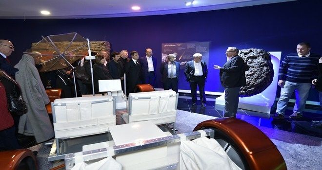 Büyükşehir meclis üyeleri uzayı yakından tanıdı