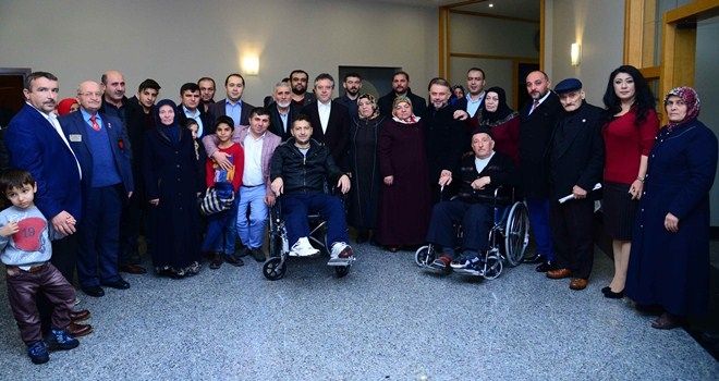 Ertürk gaziler ve şehit yakınlarını yalnız bırakmadı