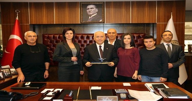 Fethi Yaşar, engelli derneklerine kucak açıyor