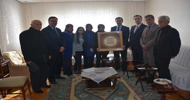 ŞEHİT HAKAN GÜLŞEN´İN AİLESİNE ZİYARET