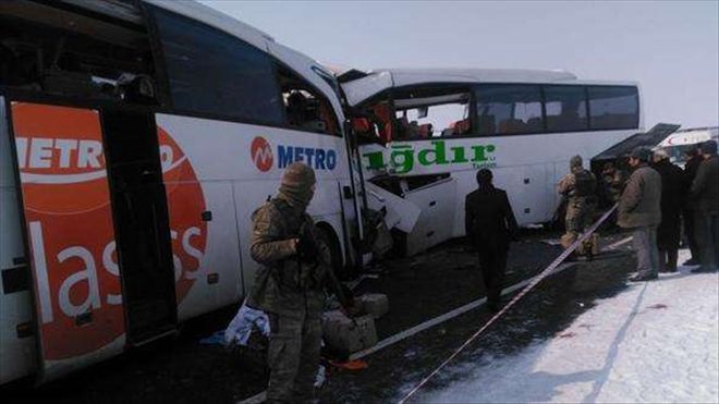 Yolcu Otobüsleri çarpıştı... Ölü ve yaralılar var