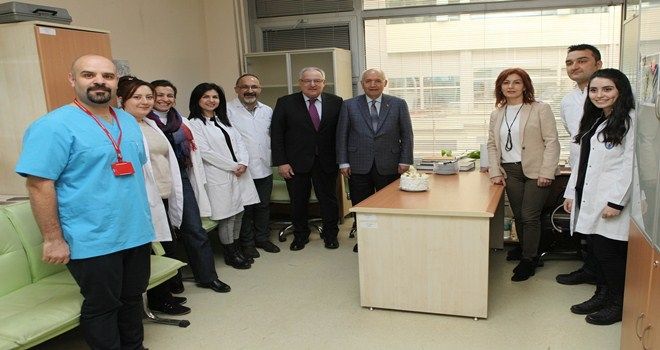 Yaşar ve Koç 14 Mart Tıp Bayramı´nı kutladı