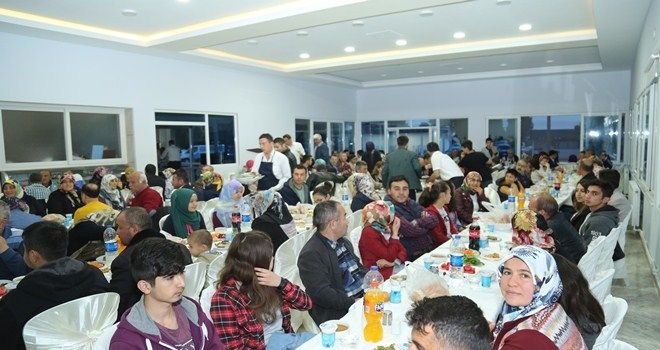 BELEDİYE PERSONELİ İFTARDA BULUŞTU