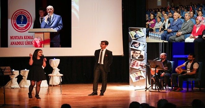 Yenimahalleli öğrencilerden şiir ve müzik dinletisi