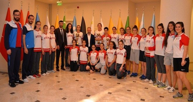 Potanın Perileri´nden Ertürk´e ziyaret