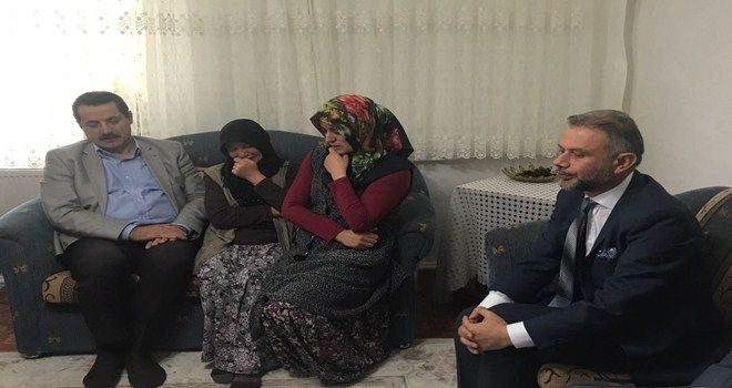 Bakan Çelik´ten Şehit Muhtar Anar´ın ailesine taziye 