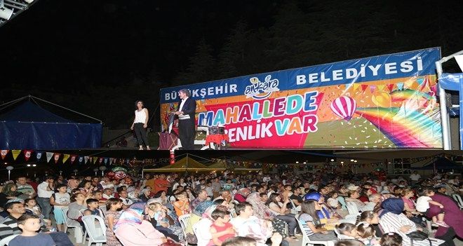 MAHALLEDE ŞENLİK VAR PANAYIRI KURULDU 