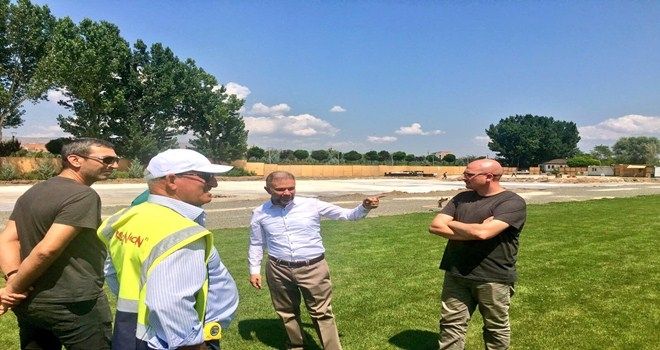 Ertürk yenilenen stadyumda incelemelerde bulundu