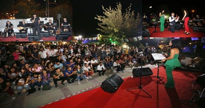Yaz Akşamlarında romantik anlar  