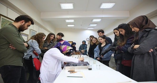 ÜNİVERSİTE ÖĞRENCİLERİ EBRU İLE TANIŞTI