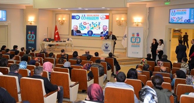 Sosyal Medya Akademisi´nde ilk ders 