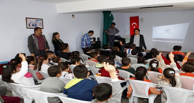 Öğrencilere ?Hayvan Sevgisi? semineri