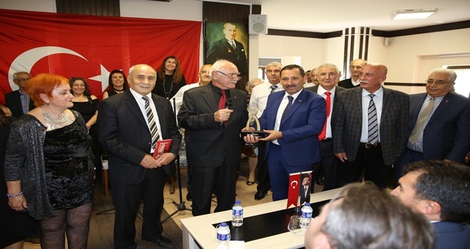 EMEKLİLERDEN DEMİREL´E HİZMET TEŞEKKÜRÜ