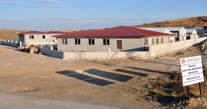 KEÇİÖREN´E MODERN HAYVAN BARINAĞI