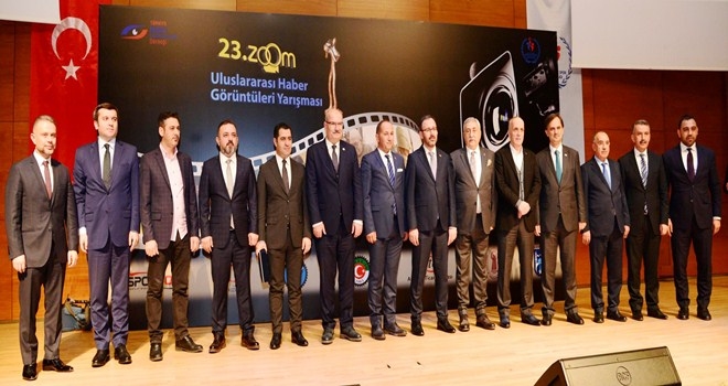 Ertürk haber kameramanlarını yalnız bırakmadı