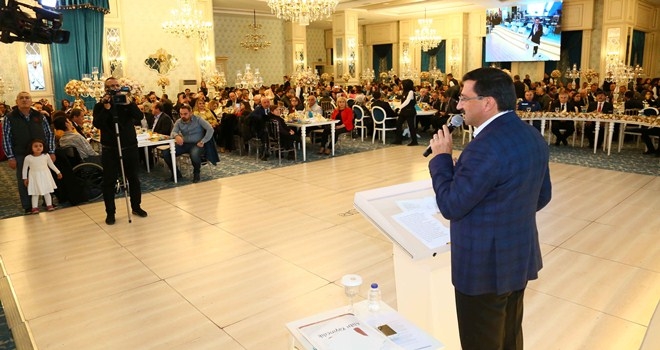 BAŞKAN AK 24 KASIM´DA ÖĞRETMENLERİ UNUTMADI 