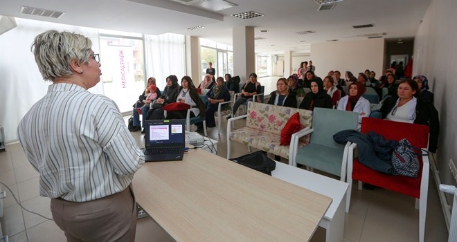 İkinci Bahar sakinlerine ?Meme Sağlığı Semineri?