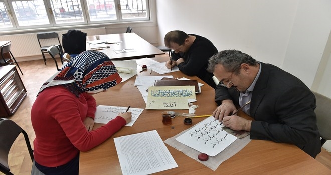 Kamış kalem ve mürekkeple  yükselen sanat  