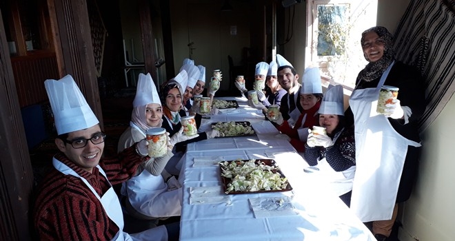 TURŞULAR KURULDU, ENGELLİLER MUTLU OLDU