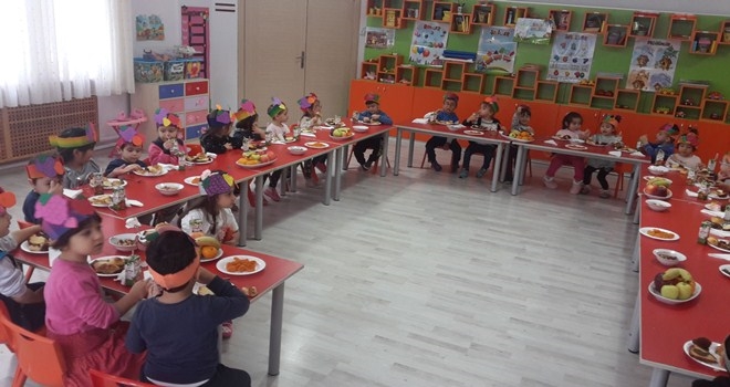 MİNİKLER YERLİ MALI HAFTASINI KUTLADI