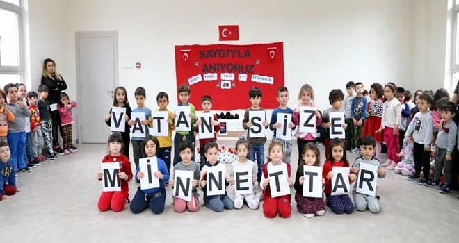 Minikler, şehit polisi unutmadı