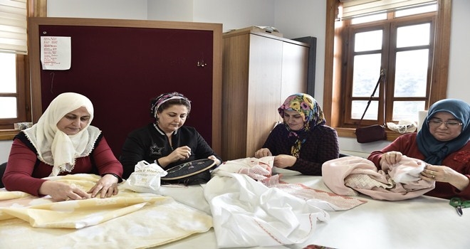 Mamaklı kadınlar kendilerini Aile Merkezleri´nde geliştiriyor