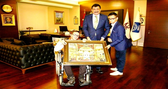 AK, ÇAKIR KARDEŞLERE KİTAP VE TABLO HEDİYE ETTİ