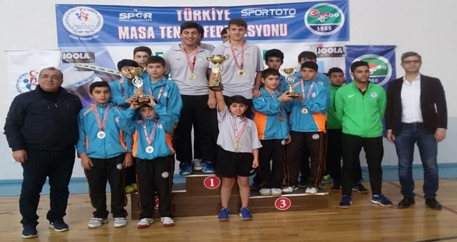 ETİMESGUT BELEDİYESİ MASA TENİSİNDE 1. OLDU