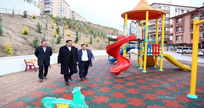 PARKLARDA DA HUZUR VE HİZMET VAR