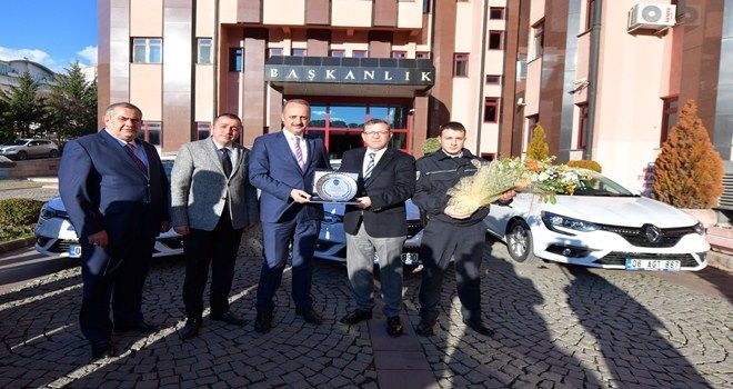 Mamak Belediyesi´nde İlçe emniyete araç desteği