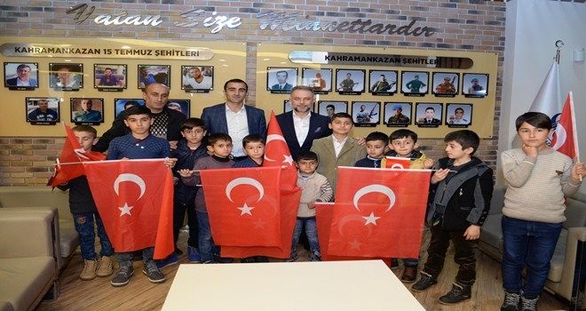 Bayrağı yerde bırakmayan çocuklardan Kahramankazan´a ziyaret