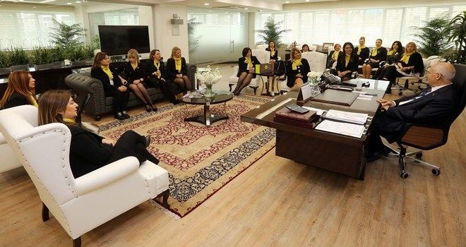 İzmirli İş Kadınları Yenimahalle´de