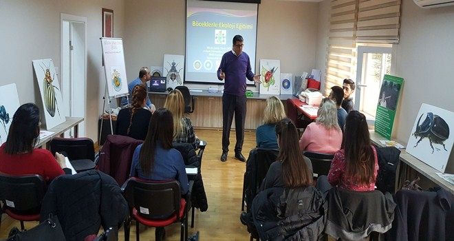 Müze personeline böcek eğitimi