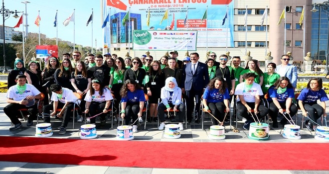7 ÜLKE GERİ DÖNÜŞÜMLE ÇEVRE MESAJI VERDİ