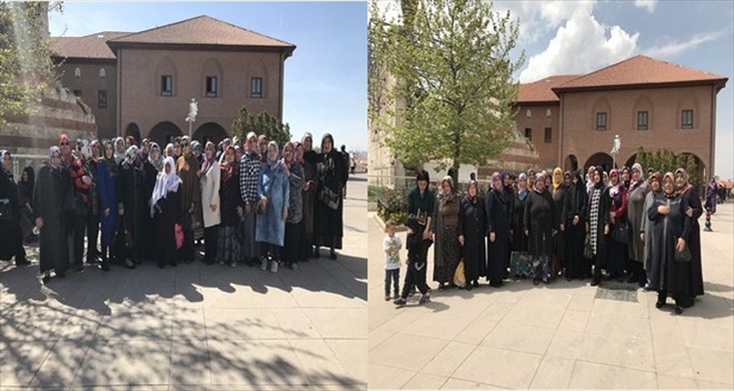 HANIMLAR MORAL DEPOLUYOR