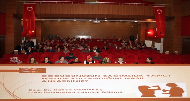 BAĞIMLILIKLA MÜCADELE KONULU SEMİNER GERÇEKLEŞTİ