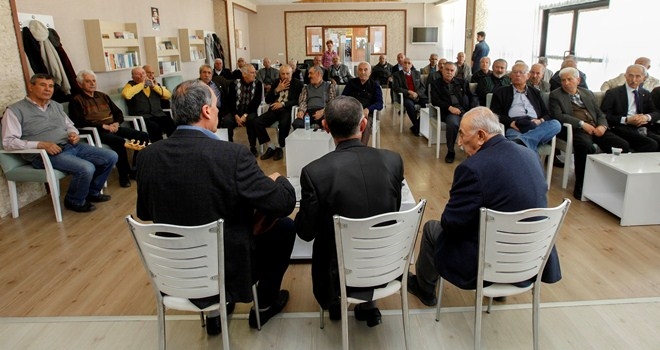 İkinci Bahar sakinlerine, Ozanlardan mini konser