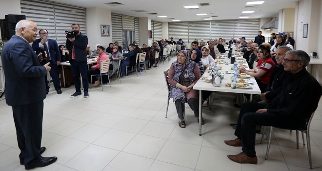 Kanser hastalarına moral konseri