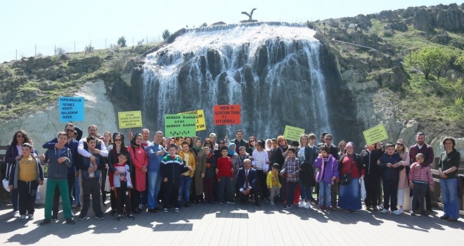 OTİZMLİ ÇOCUKLAR PİKNİKTE BULUŞTU
